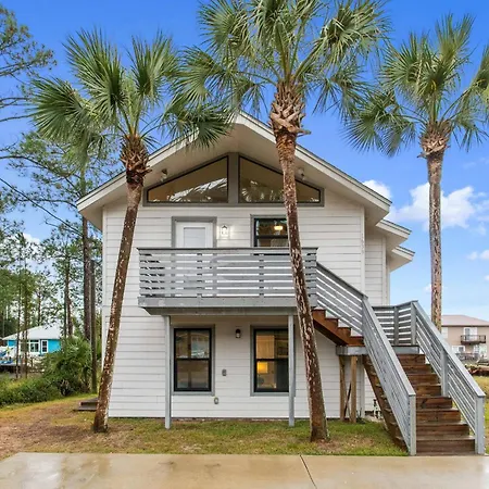 Villa 1639 Stanford Rd
